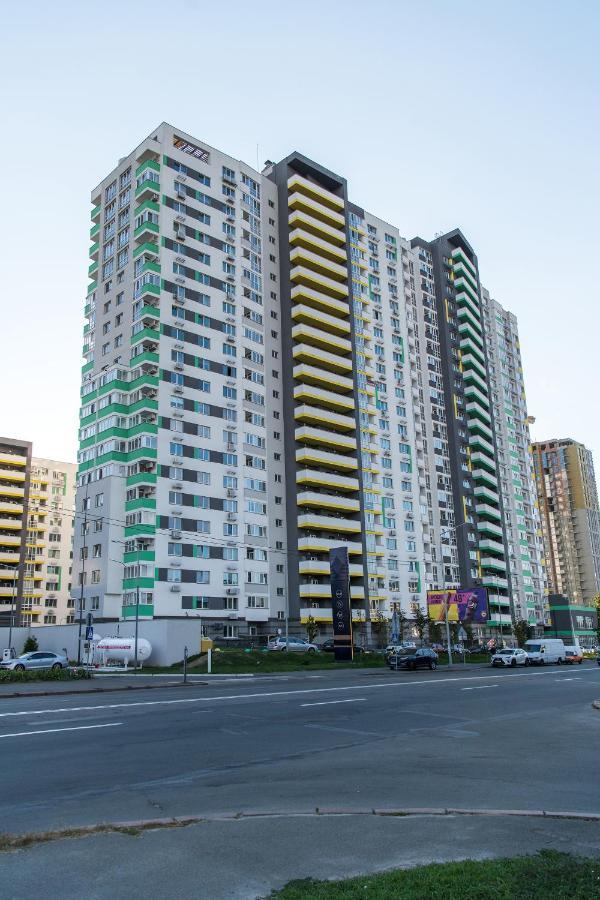 Myfreedom Апартаменти Метро Бориспільська Kiev Exteriör bild